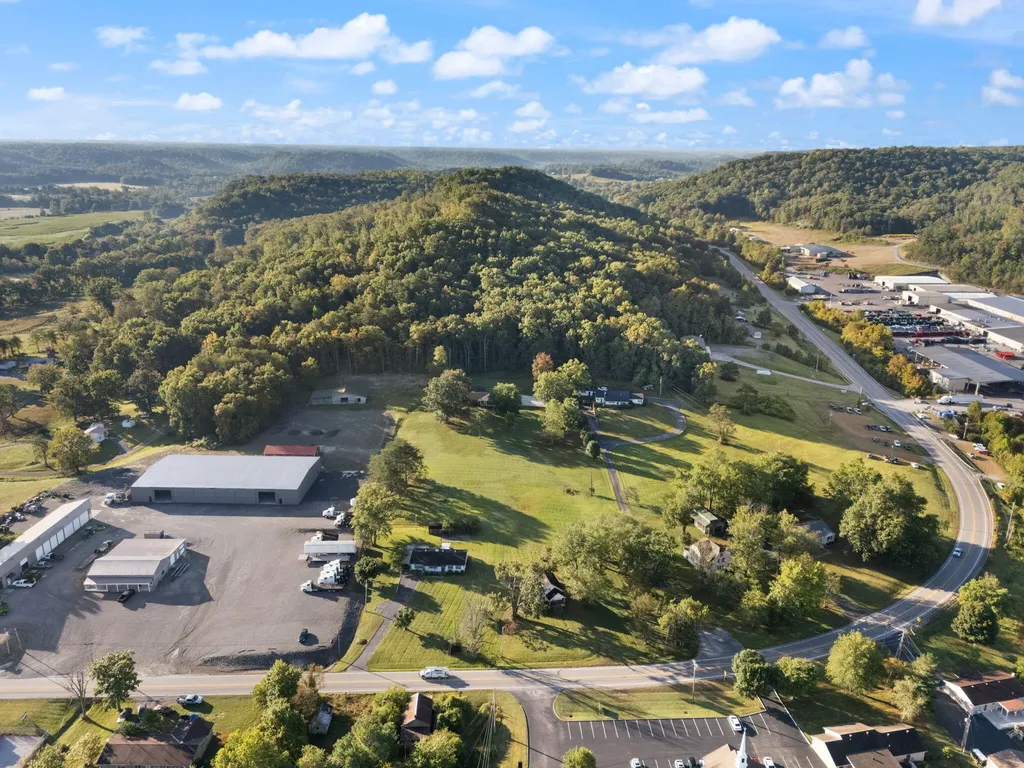 89 Big Windy Lane Dunnville KY 42528