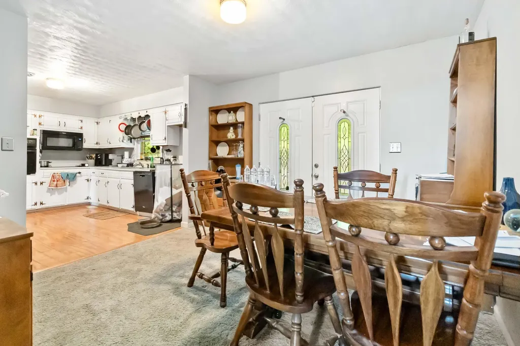 10031 South Highway Burnside KY 42519