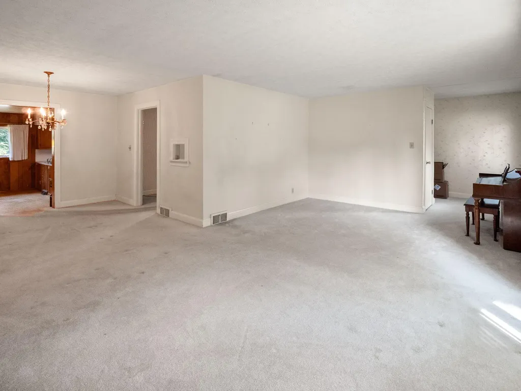 376 E French Avenue Burnside KY 42519