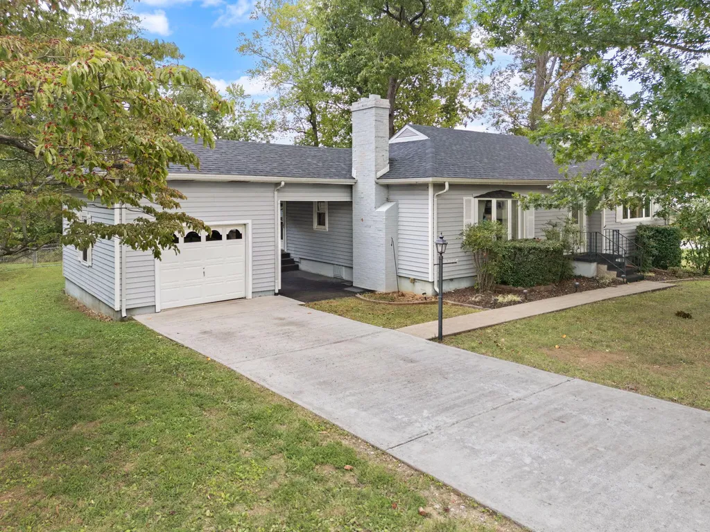 376 E French Avenue Burnside KY 42519