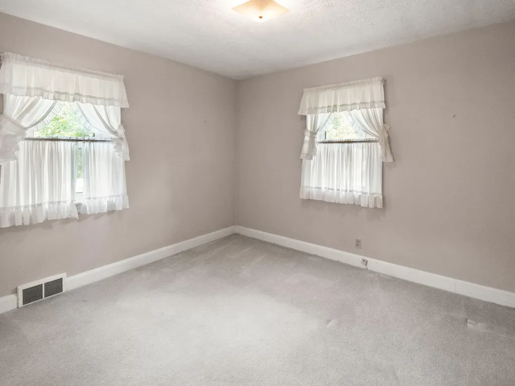 376 E French Avenue Burnside KY 42519