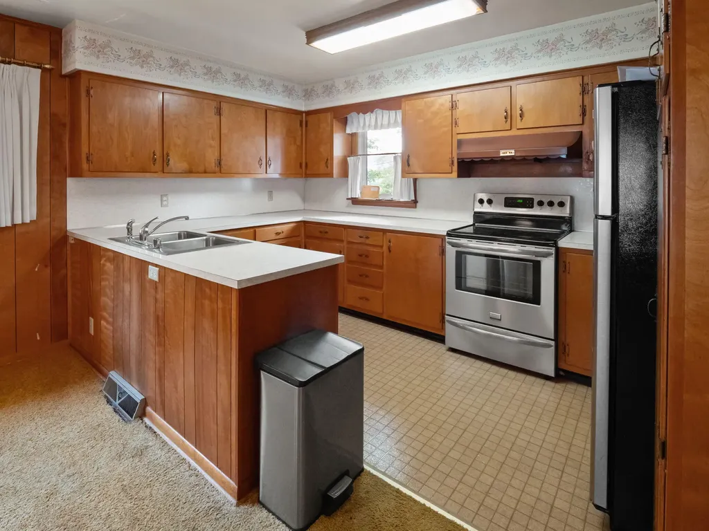 376 E French Avenue Burnside KY 42519
