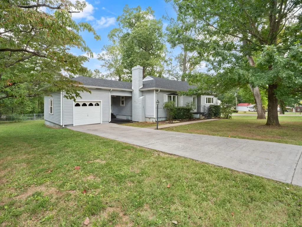 376 E French Avenue Burnside KY 42519