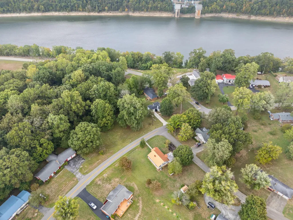 376 E French Avenue Burnside KY 42519