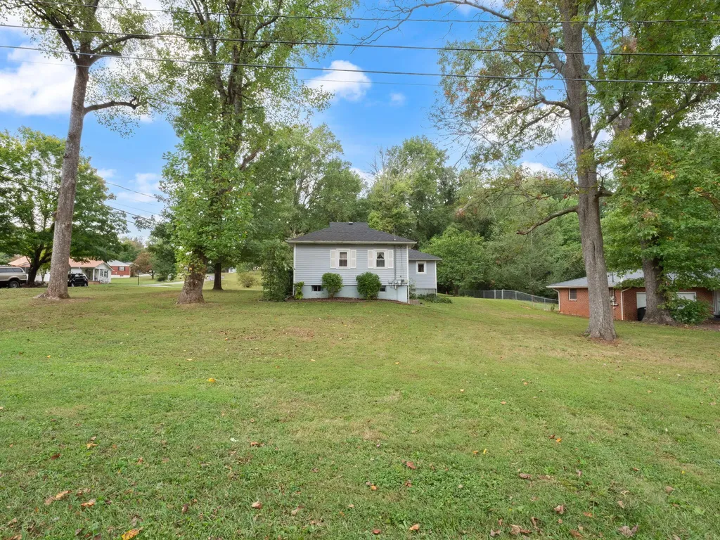 376 E French Avenue Burnside KY 42519