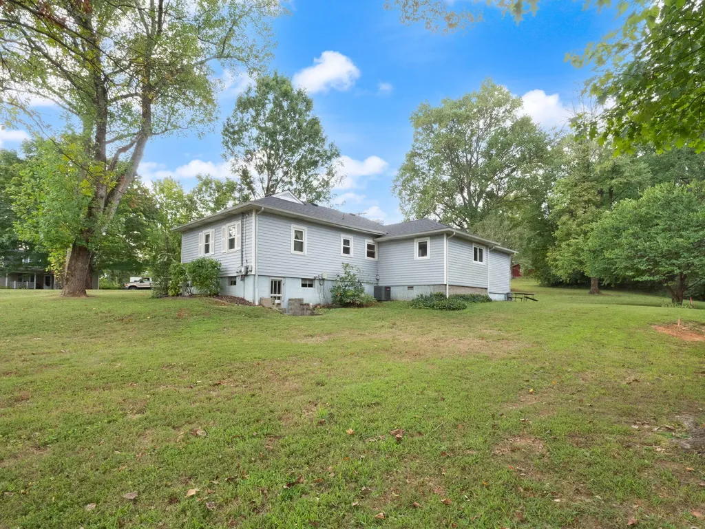 376 E French Avenue Burnside KY 42519