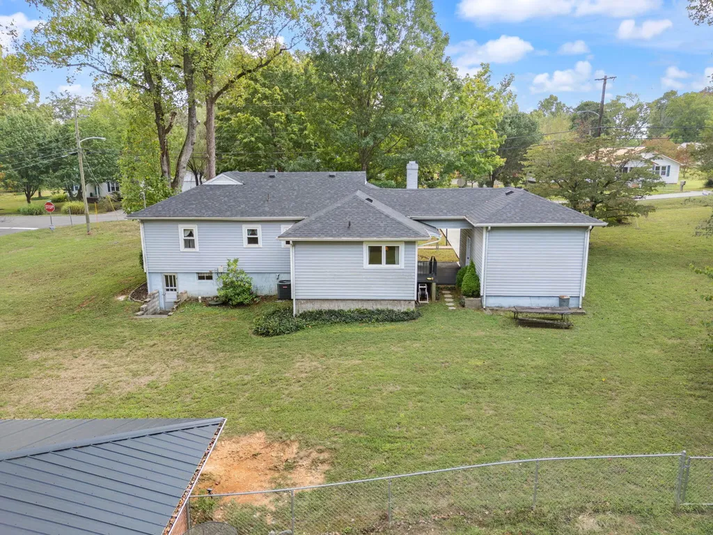 376 E French Avenue Burnside KY 42519