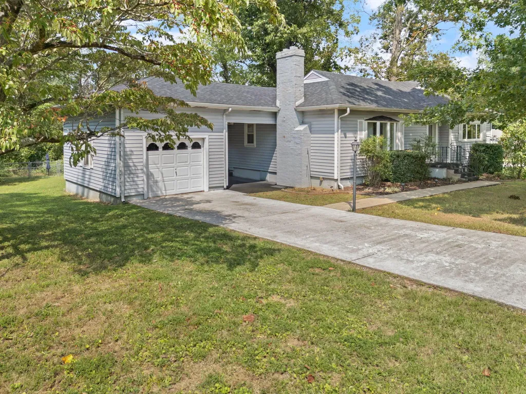 376 E French Avenue Burnside KY 42519