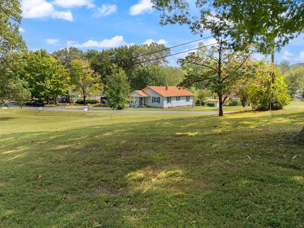 376 E French Avenue Burnside KY 42519