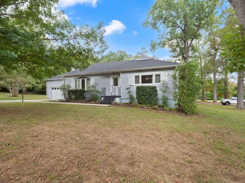 376 E French Avenue Burnside KY 42519