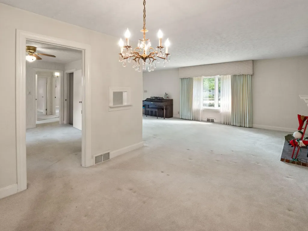 376 E French Avenue Burnside KY 42519
