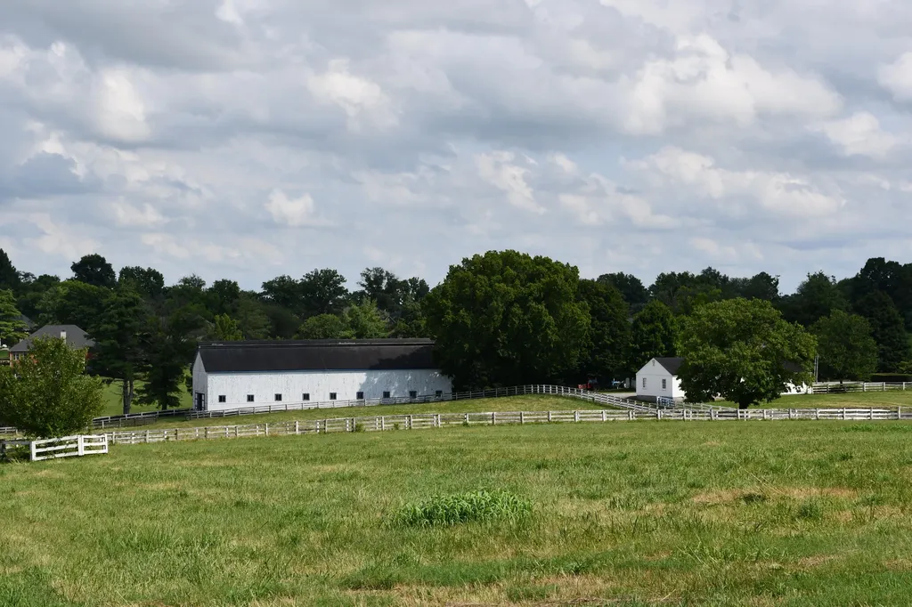 407 Country Lane Frankfort KY 40601