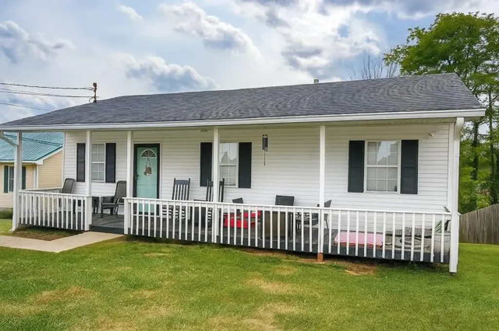 12 Apache Trail Winchester KY 40391