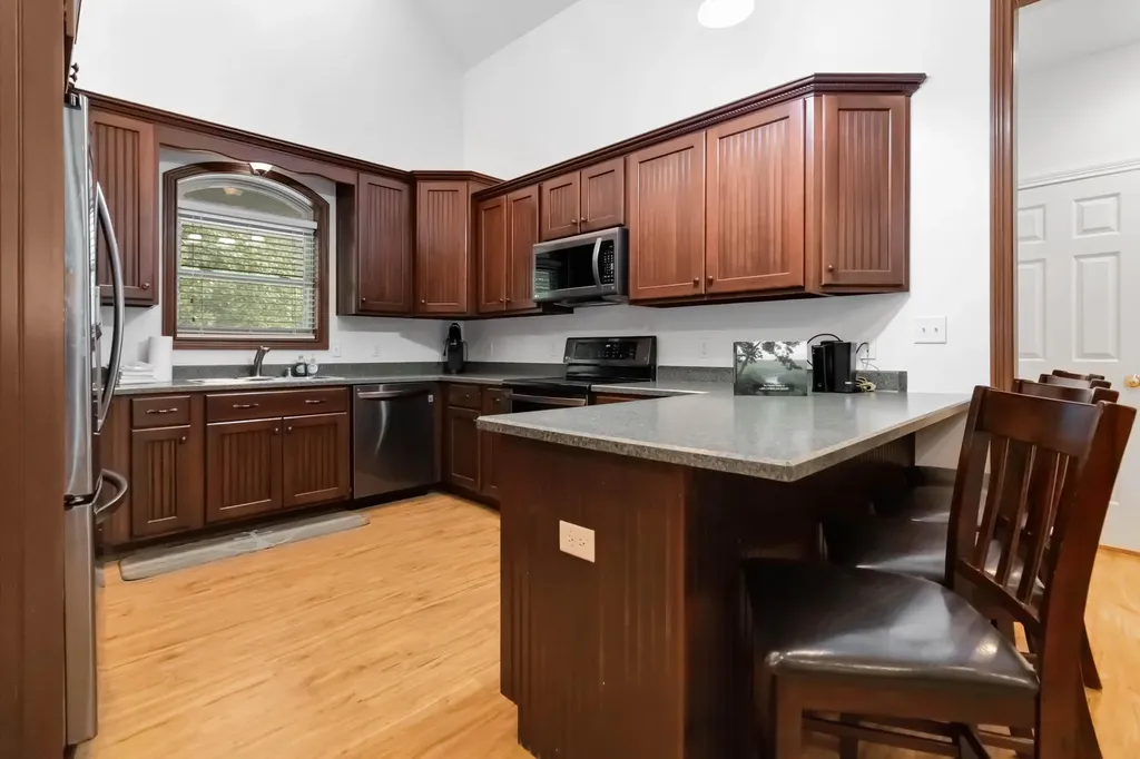 2720 Roberts Bend Road Burnside KY 42519