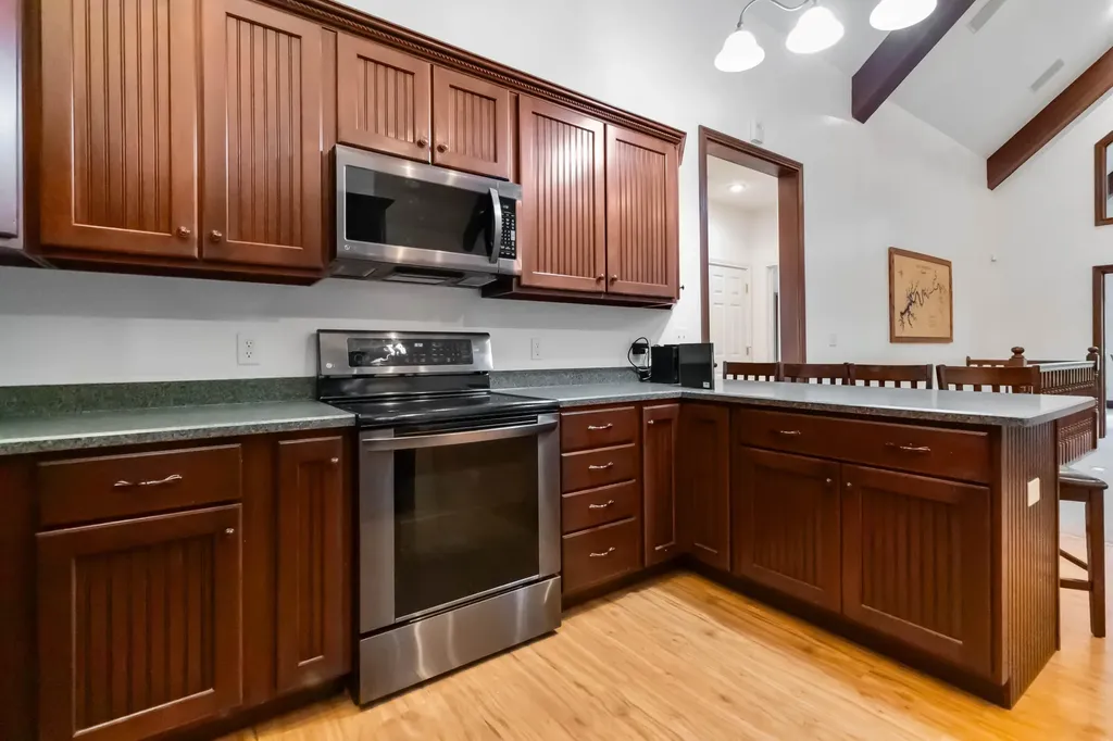 2720 Roberts Bend Road Burnside KY 42519
