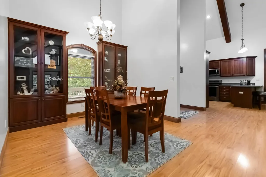 2720 Roberts Bend Road Burnside KY 42519