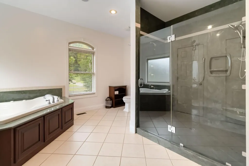2720 Roberts Bend Road Burnside KY 42519