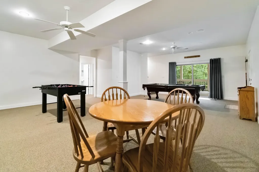 2720 Roberts Bend Road Burnside KY 42519