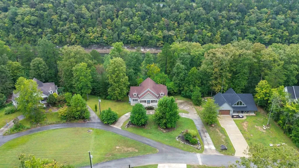2720 Roberts Bend Road Burnside KY 42519