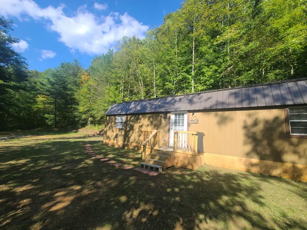 799 Coal Hollow Road Manchester KY 40962