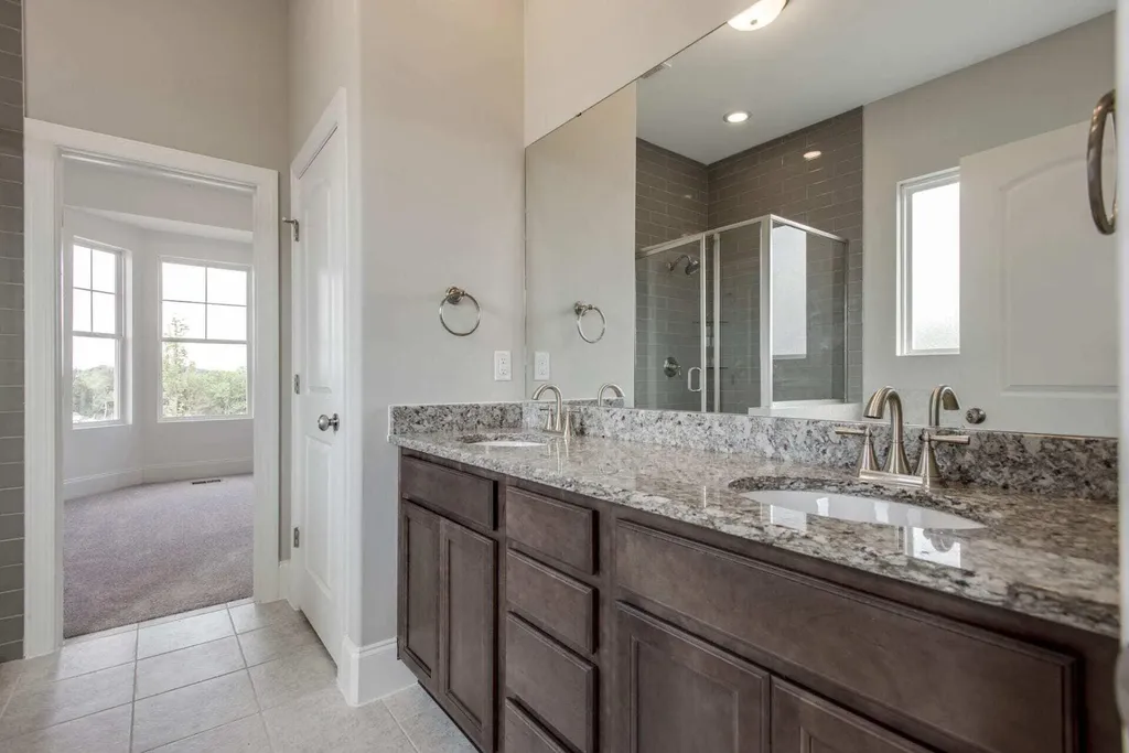 433 Houston Oaks Drive Paris KY 40361