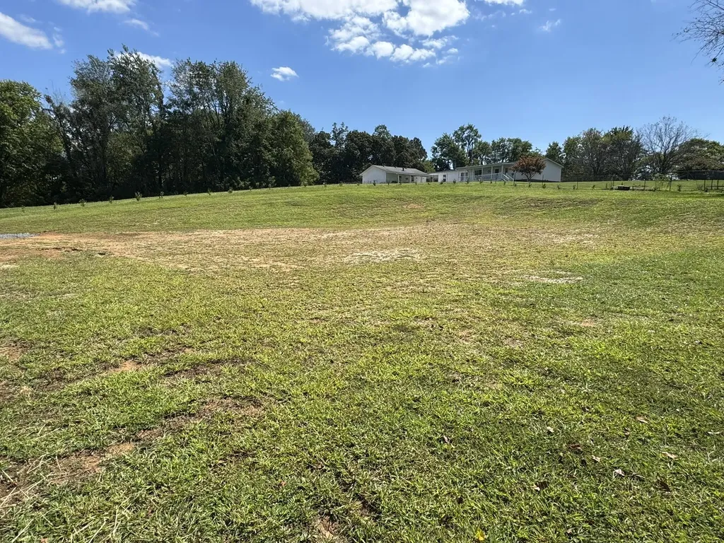 394 W Cumberland Avenue Jamestown KY 42629