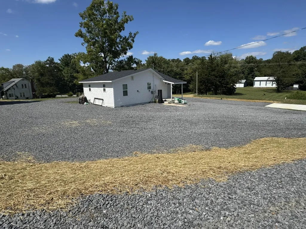 394 W Cumberland Avenue Jamestown KY 42629