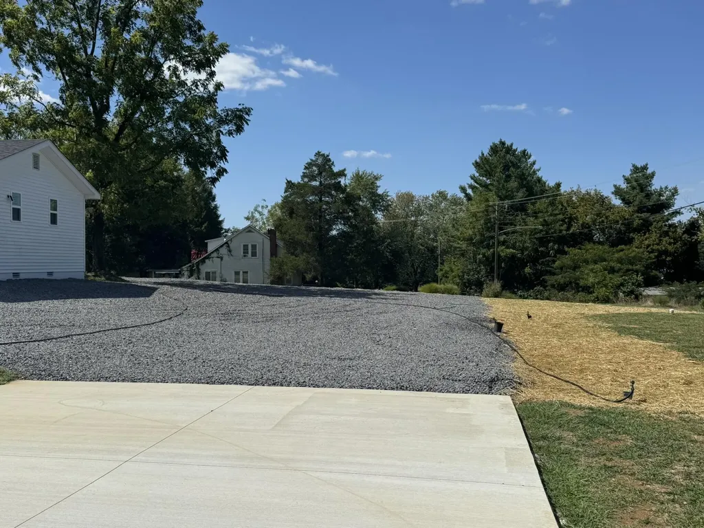 394 W Cumberland Avenue Jamestown KY 42629