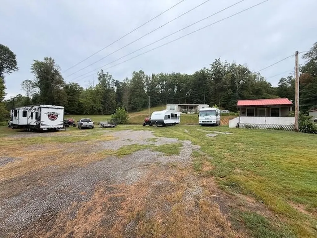 15709 Trace Road Rush KY 41168