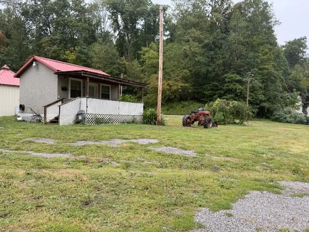 15709 Trace Road Rush KY 41168