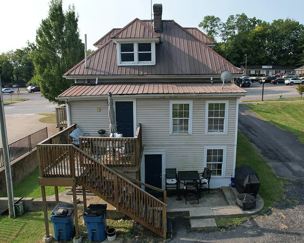 129 E Main Street Danville KY 40422