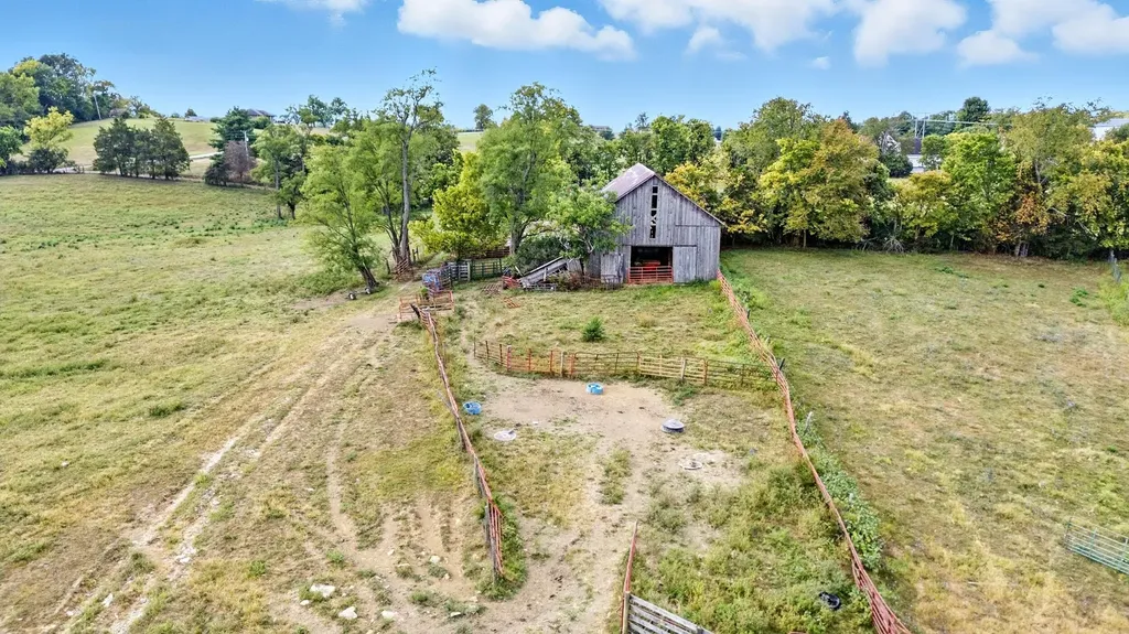 0000 Peggy Flats Road Berea KY 40403