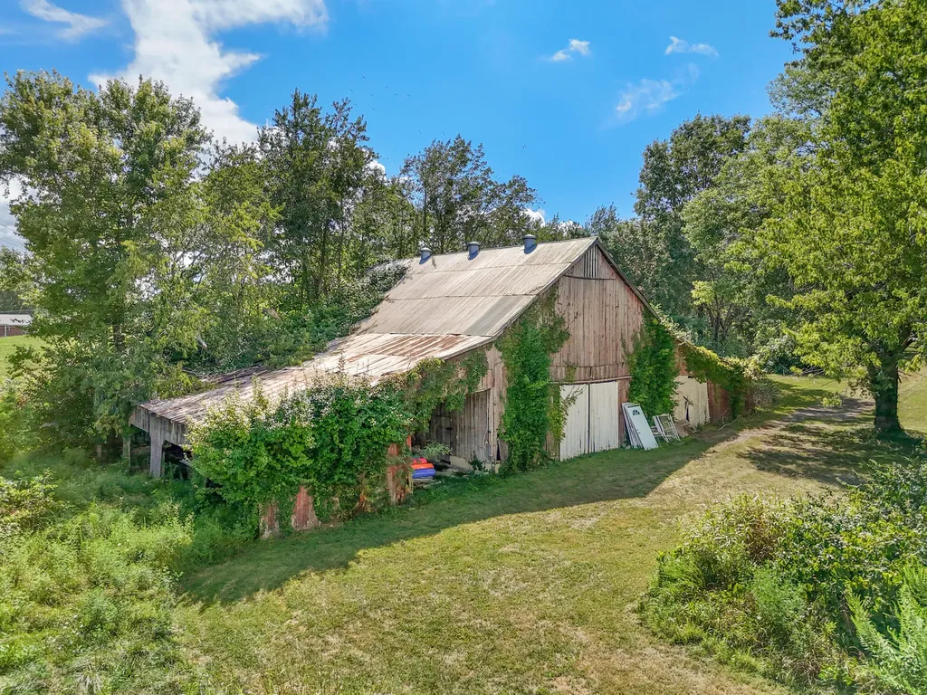 5188 Us-127 Junction City KY 40440
