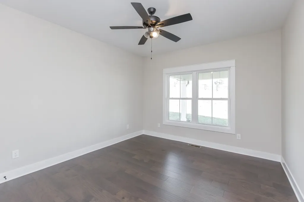 635 Lakeside Drive Lancaster KY 40444