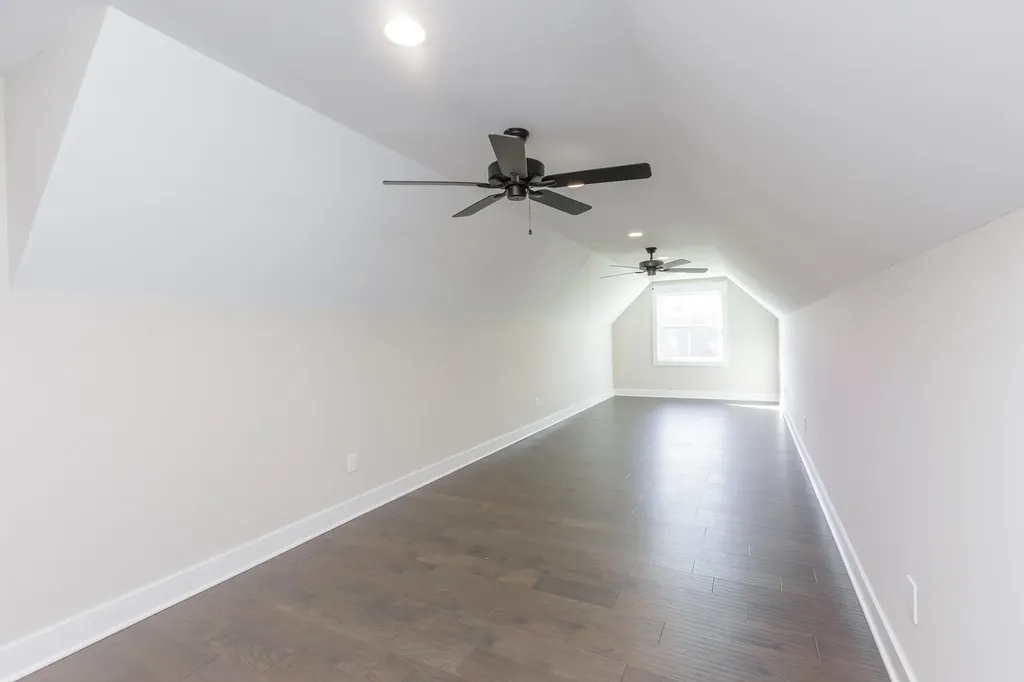 635 Lakeside Drive Lancaster KY 40444