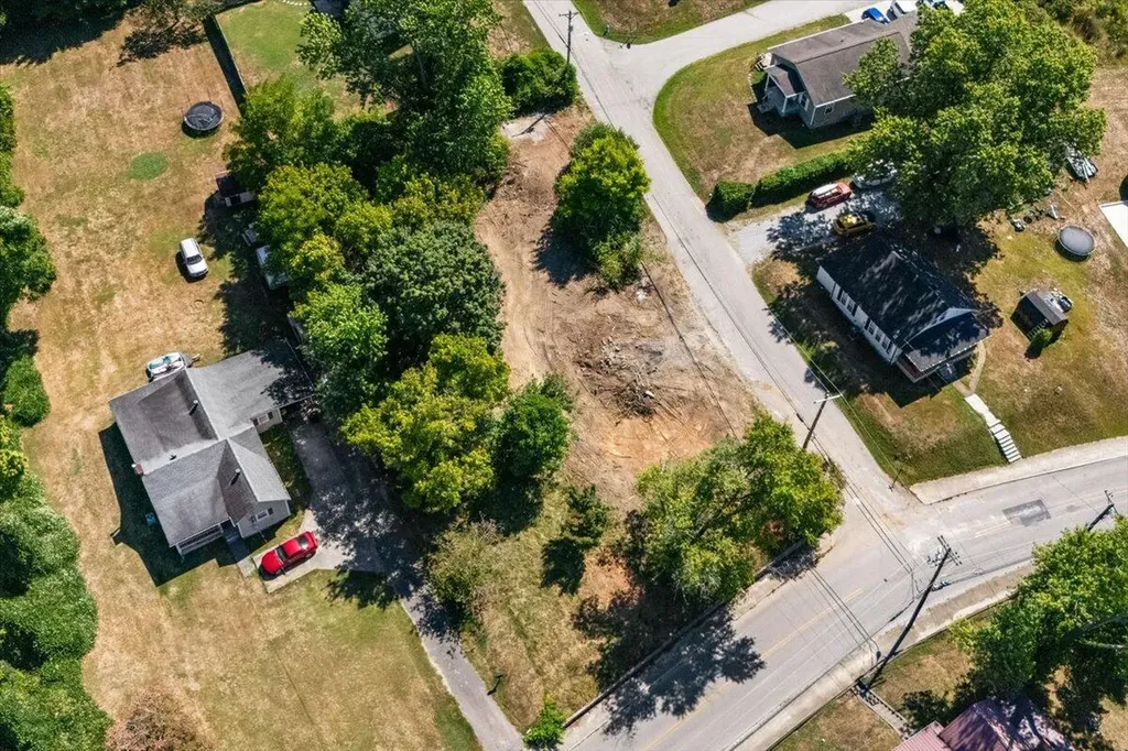 134 Jacksboro Street Somerset KY 42501