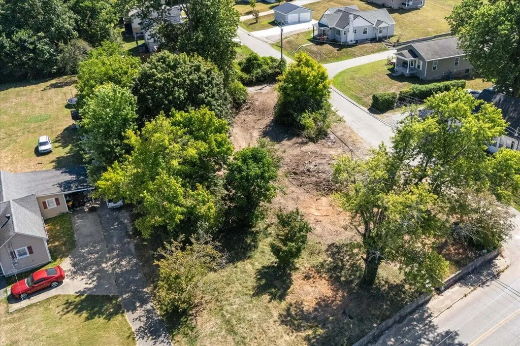 134 Jacksboro Street Somerset KY 42501