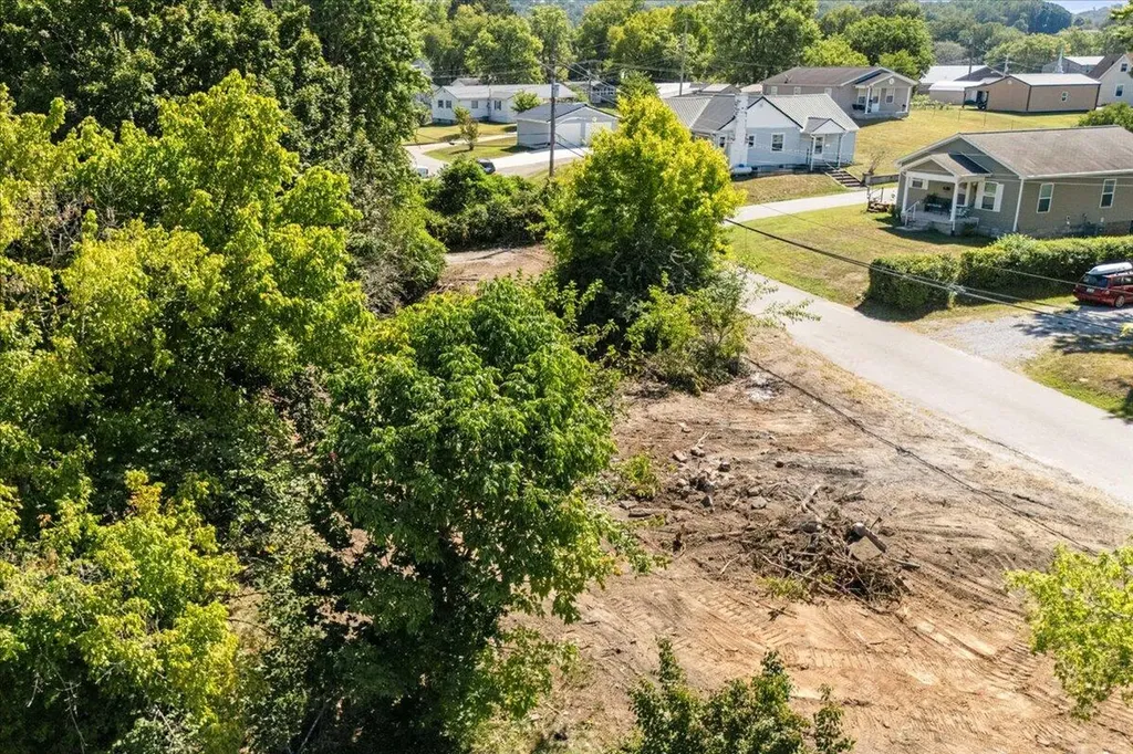 134 Jacksboro Street Somerset KY 42501