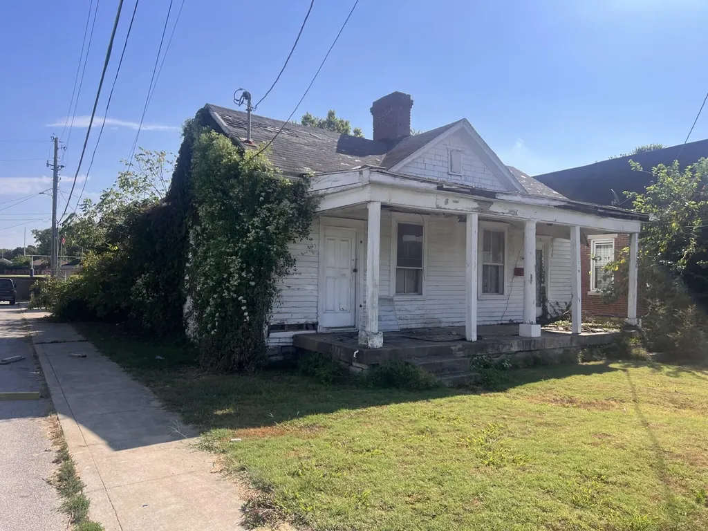 726 Benson Avenue Frankfort KY 40601