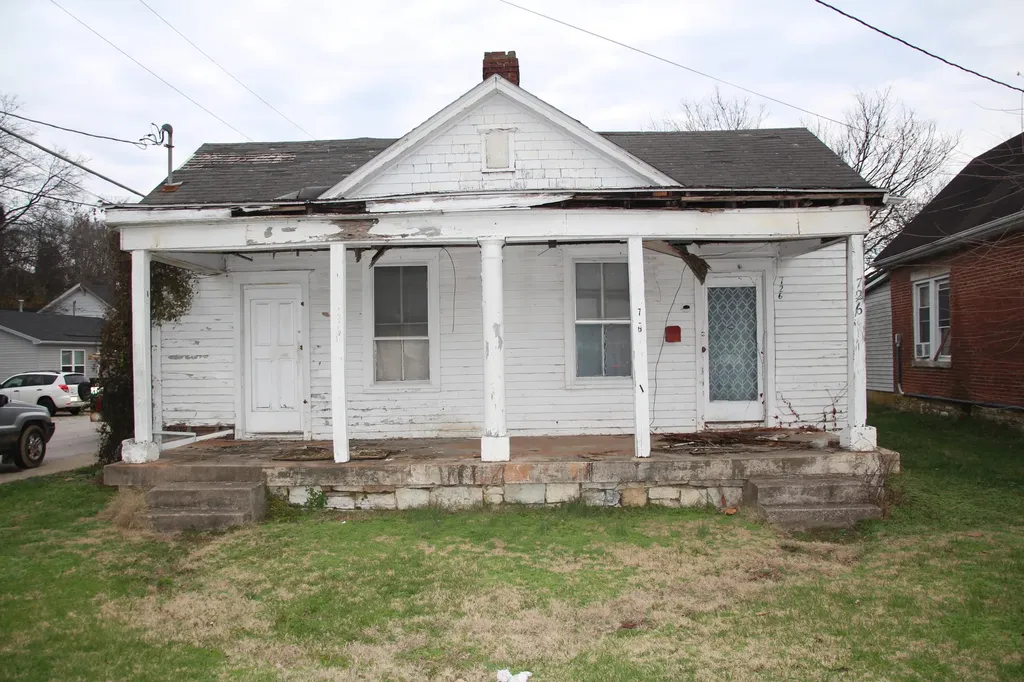 726 Benson Avenue Frankfort KY 40601