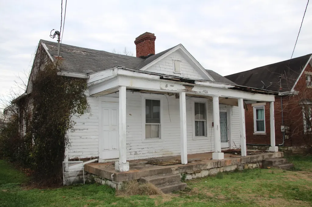 726 Benson Avenue Frankfort KY 40601