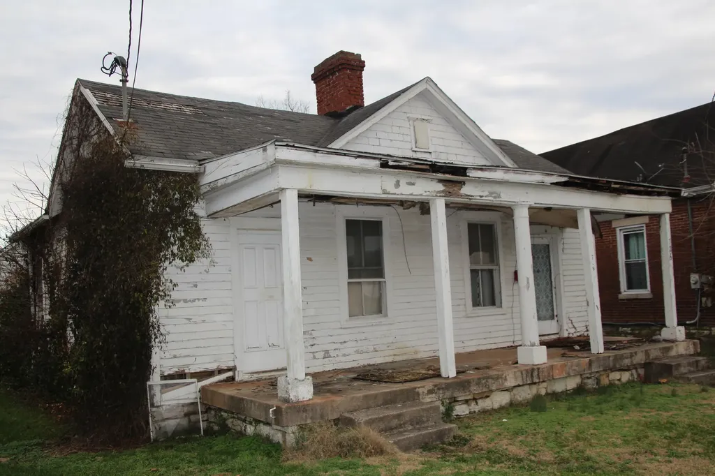 726 Benson Avenue Frankfort KY 40601