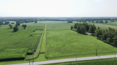 1700 Shannon Run Road Versailles KY 40383