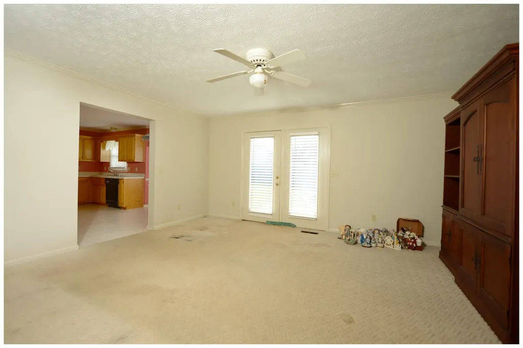 816 Isaac Shelby Circle Frankfort KY 40601