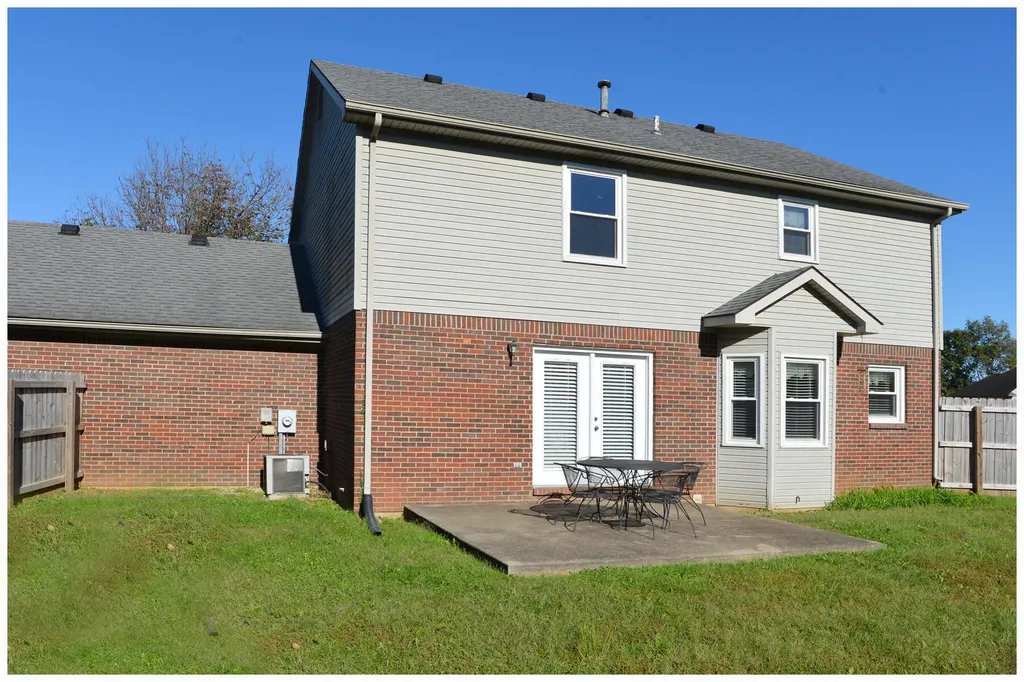 816 Isaac Shelby Circle Frankfort KY 40601