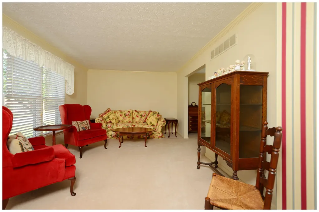 816 Isaac Shelby Circle Frankfort KY 40601