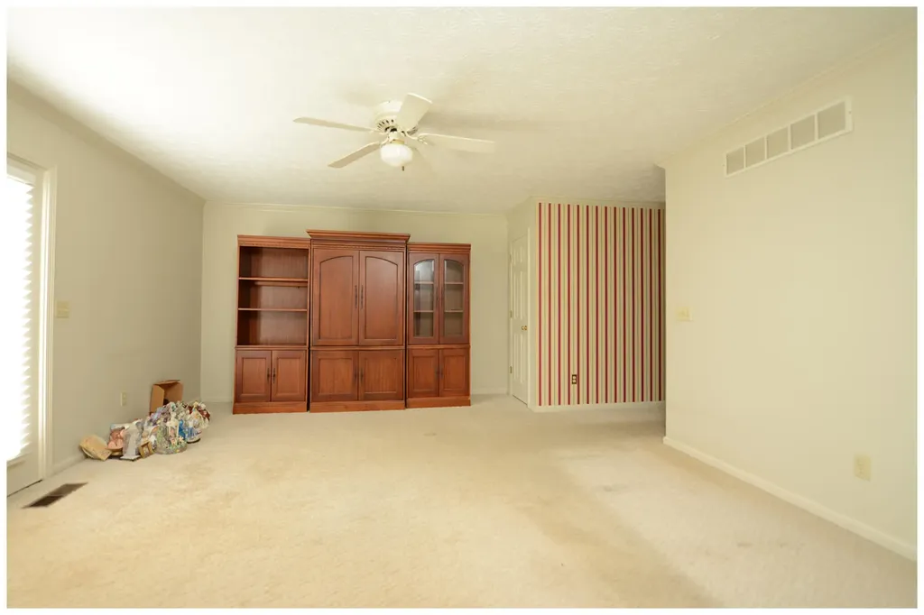816 Isaac Shelby Circle Frankfort KY 40601