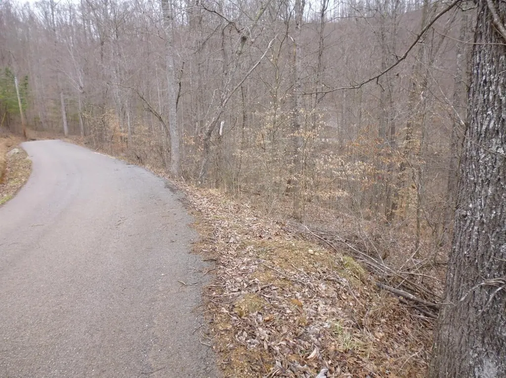 31, 32, 33 Justice Drive Manchester KY 40962