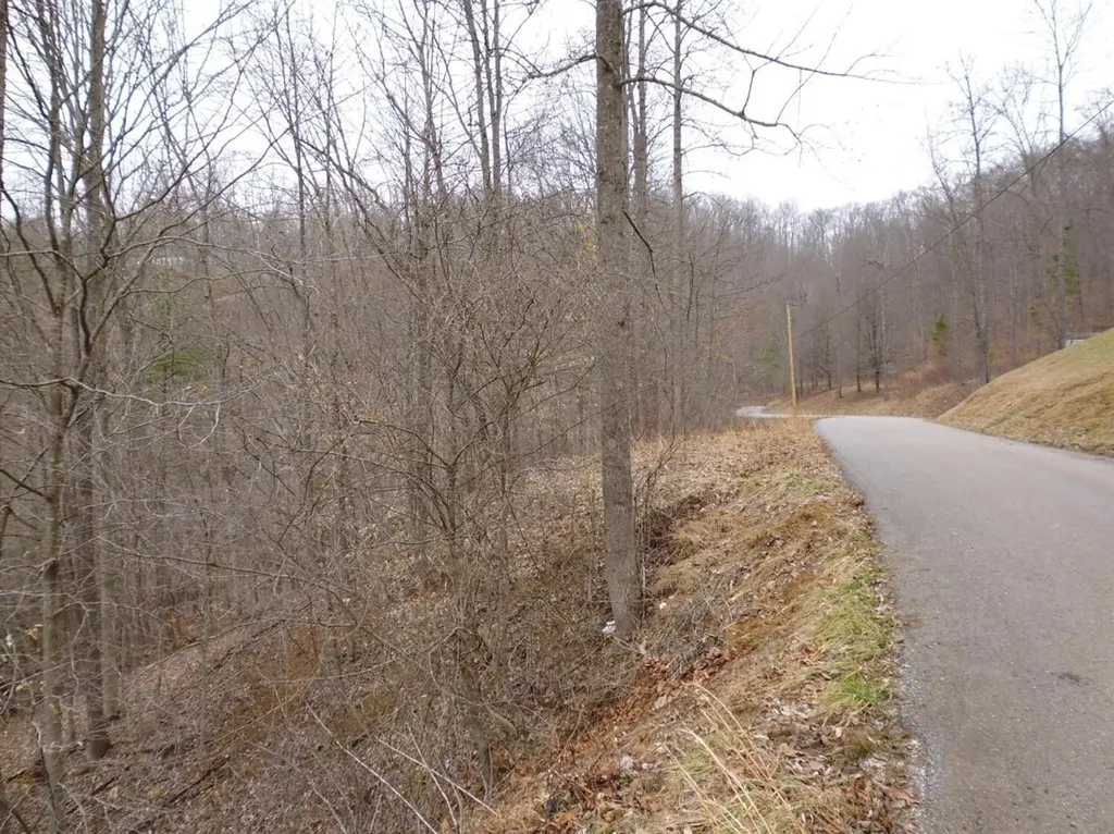31, 32, 33 Justice Drive Manchester KY 40962
