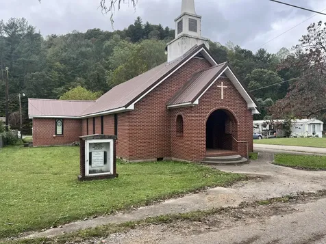 324 S Wallins Avenue Wallins KY 40873